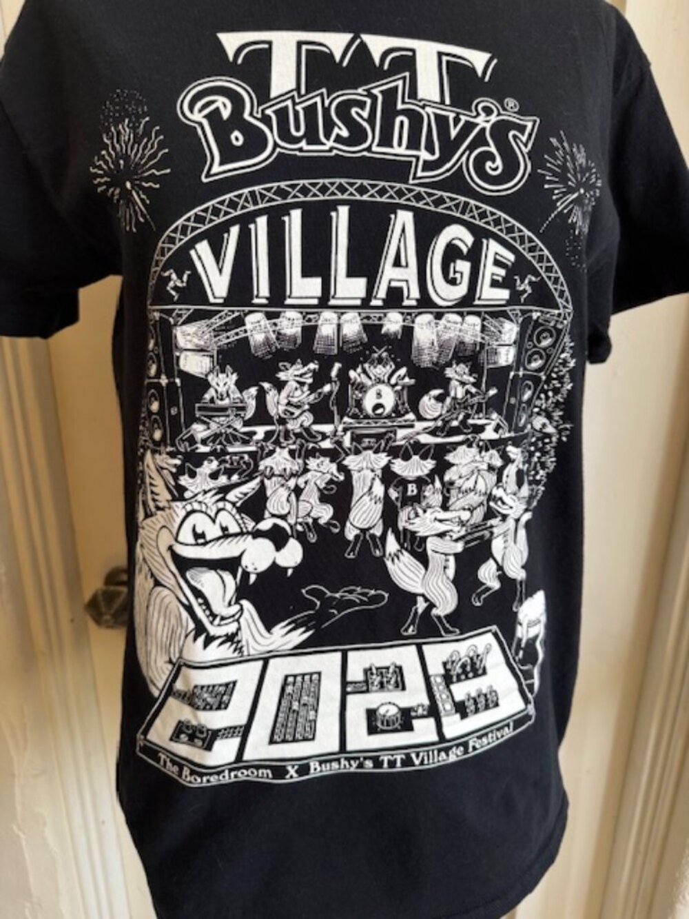 TT Bushys Village Ale of Man 2023 Black T Shirt Size Med
